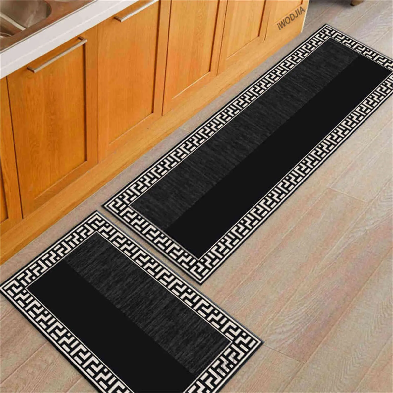 Euro Style Geometric Hallway Mats Luxury Black Bedside Mat Long Kitchen Mat Set Absorbent Doormat Entrance Door Bathroom Mat 211109