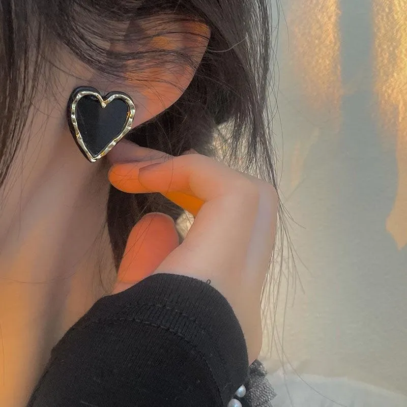 Noir blanc couleur amour boucles d'oreilles 2021 nouveau Simple coeur acrylique plaque boucles d'oreilles personnalité coréenne mode bijoux Brincos
