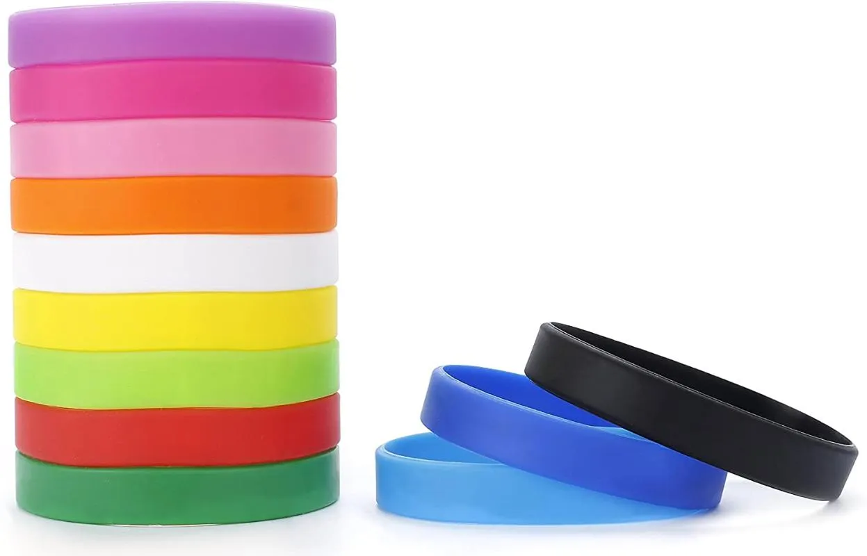 Charm Armband Silikon Armband Gummi uppsättning för kvinnor Män Vuxen 12st Blandade färger Blank sportband Armband