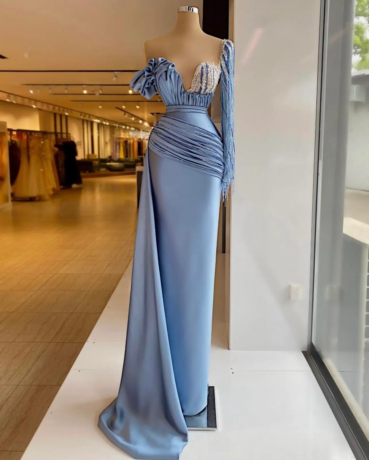 One Shoulder Blue Mermaid Evening Dresses Crystal Long Sleeve Beaded Formal Prom Gowns Custom Made Plus Size Pageant Wear Party Dress CG001