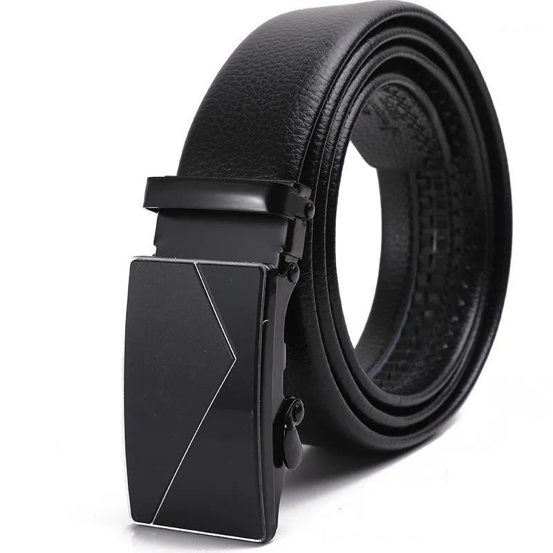 Ceintures Ceinture à boucle automatique pour hommes Motif litchi noir Bord tout compris 2022 Tendance Mode décontractée Tout-Match