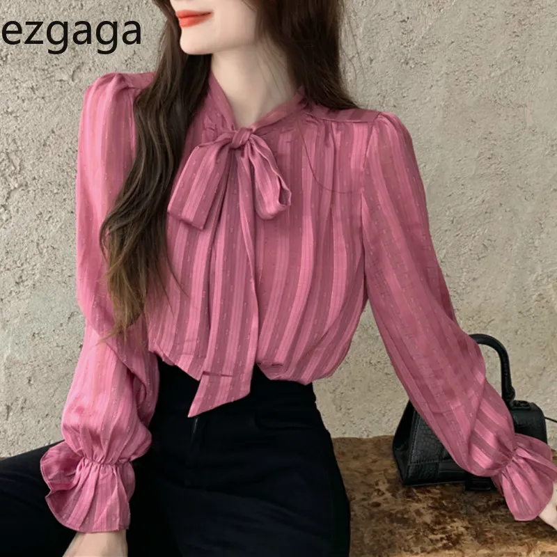 Ezgaga chemises à lacets femmes coréen élégant nœud à manches longues printemps nouvelle mode doux Blouse bureau dame rayure hauts amples 210430