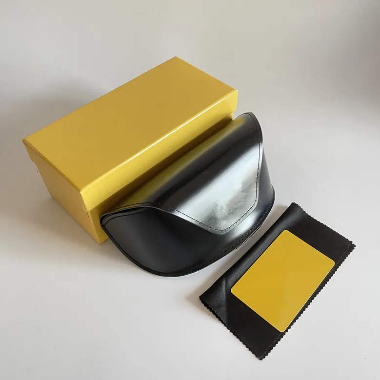 デザイナー女性サングラスイエローボックスブラックケースメガネ箱ケース眼鏡保護アイウェアアクセサリー