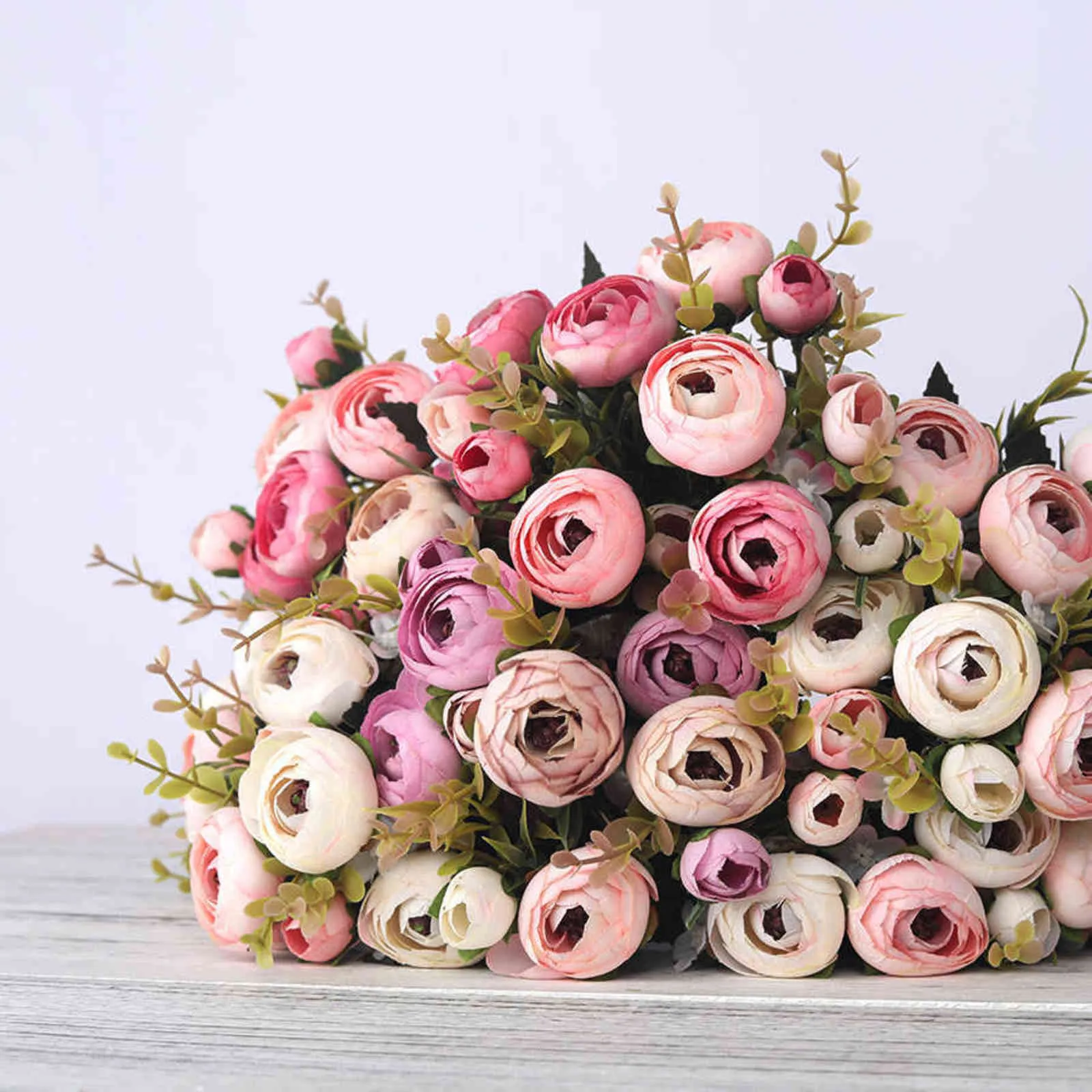 유럽 ​​빈티지 인공 실크 차 장미 꽃 6 머리 4 작은 새싹 꽃다발 웨딩 홈 레트로 가짜 꽃 파티 DIY 장식