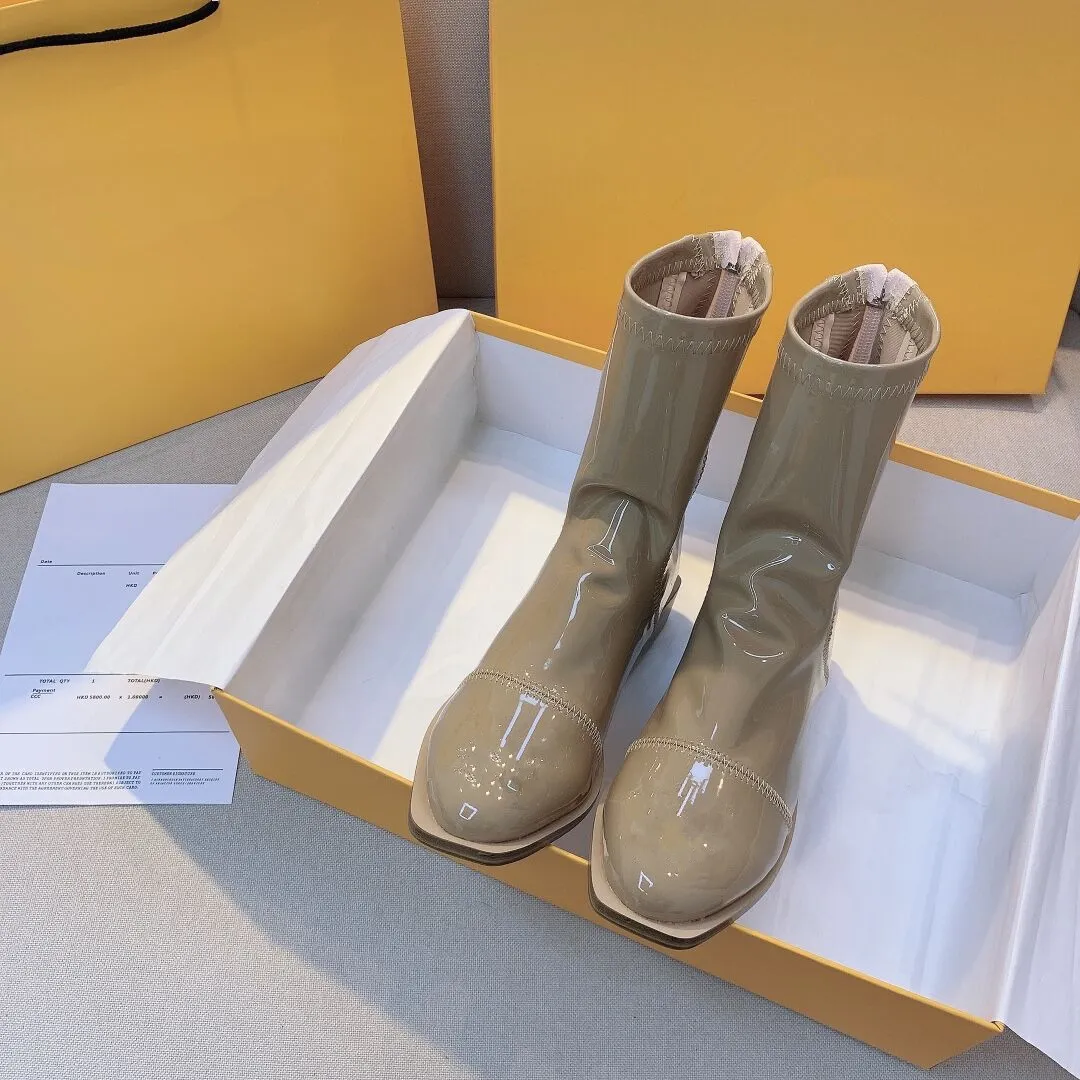 Lüks Bayan Tasarımcı Moda Çizmeler Ayak Bileği Martin Boot Platformu Ayakkabı Kış Patent Deri Fermuar Ayakkabı Boyutu 35-40 Siyah Beyaz Kahverengi Kutusu