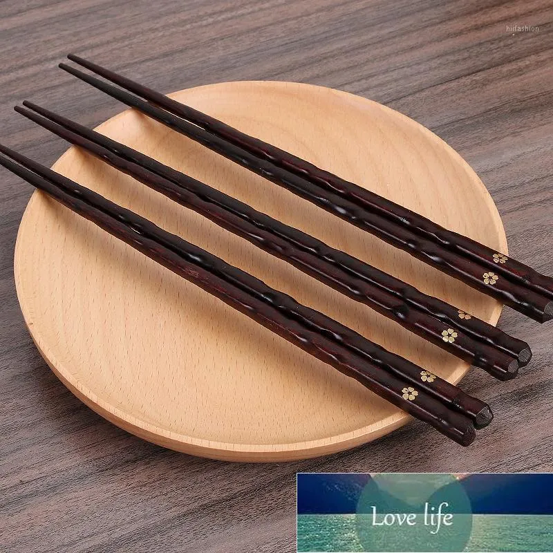 Baguettes en bois de fleurs de style japonais 100% nature baguettes chinoises en bois rouge vaisselle en bois sushi1