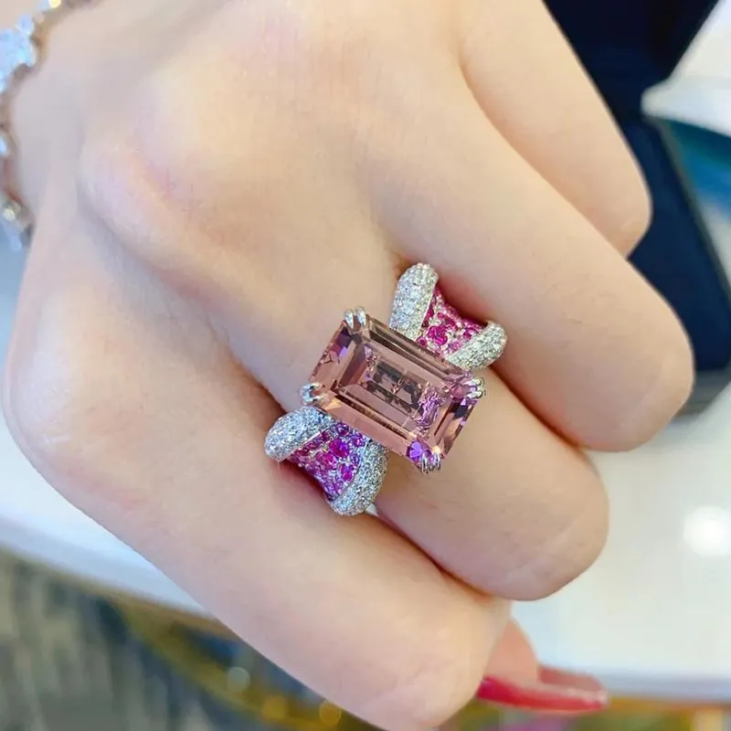 Anéis de casamento Uilz design moda jóias de alta qualidade cobre embutido zircon rosa borboleta anel aberto coquetel de luxo para mulheres