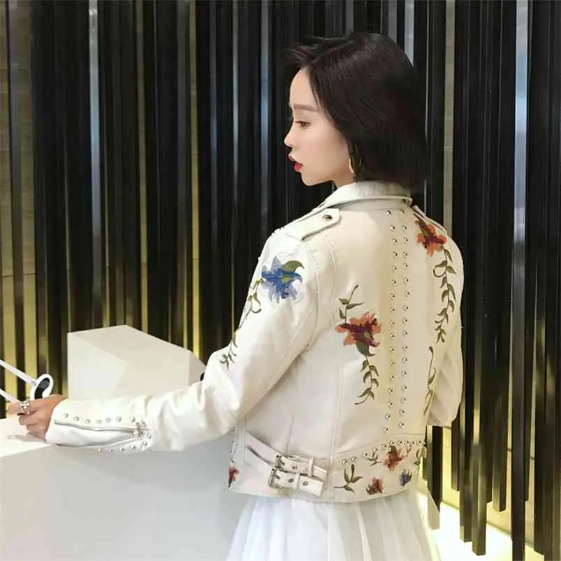 Autumn Embroidered Faux Pu Leather Jacket Women Fashion Locomotive Slim Short Design Coat 210430