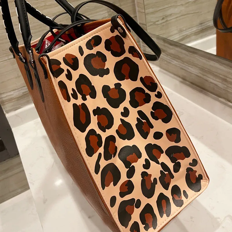 42cm Shopper Bag Hand Tote Bags Shoulder Handbag Leopard Patchwork Color Embossed L Letter Hasp Handbags Middle Long Strap