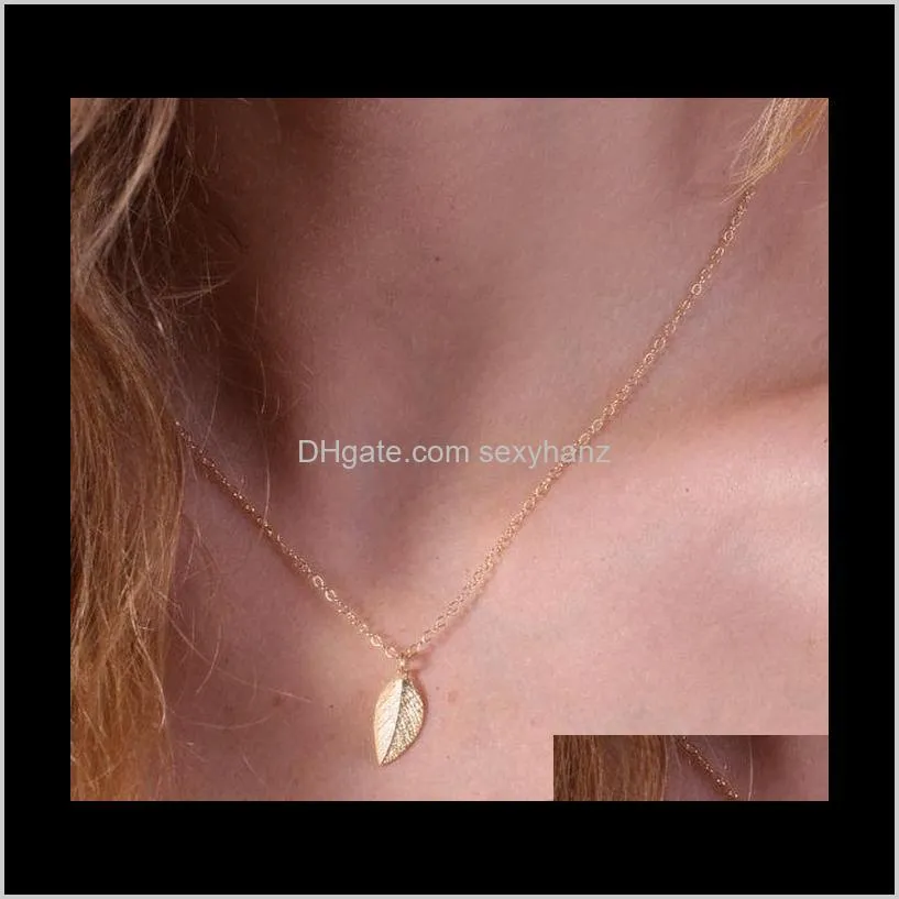 Hängsmycken smycken droppleverans 2021 10st- n121 litet litet träd enkelt fjäderhalsband söta naturbladhalsband för damer kvinnor