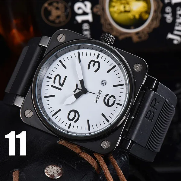 2023 Trois points de luxe Hommes de luxe Montres Quartz Watch Top Brand Luxury Rubber Renogio Men ACCESSOIRES DE MODE ACCESSOIRES DE HAUTE QUALITÉ BR DESIGNE 774