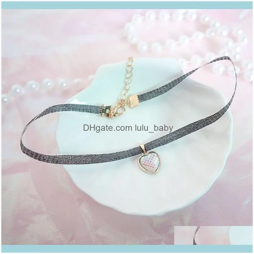 Chokers Korean Style Double Layer Round Heart Pendant Choker Necklace For Women Fashion Sweet Clavicle Chain Collares Gift FS141