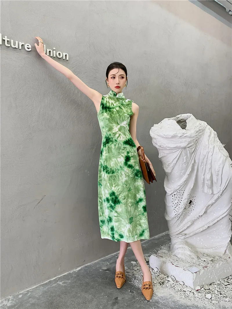 carters green dress The Carter Noa