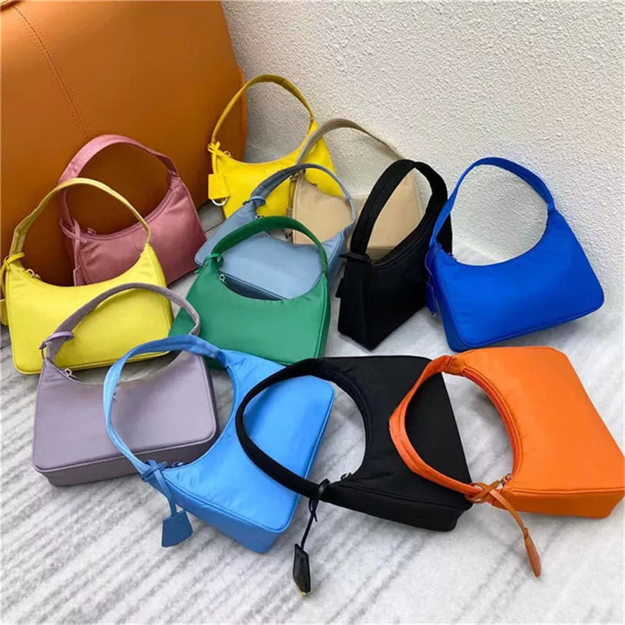 Top quality New Women`s Re-edition 2000 tote Nylon leather Shoulder Bag Luxury Women`s Shoulder Bag Crossbody Bags Handbag Hand caught bag