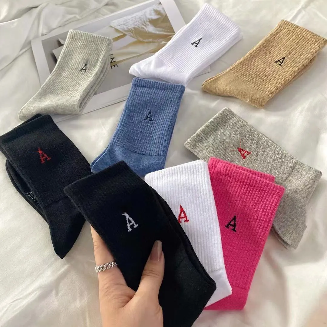 9 Pair /Package Multicolor Heart A Designer Mens Socks Women Men High Quality Cotton All-match Classic Streetwear Breathable Mixing Football Basketball Socks