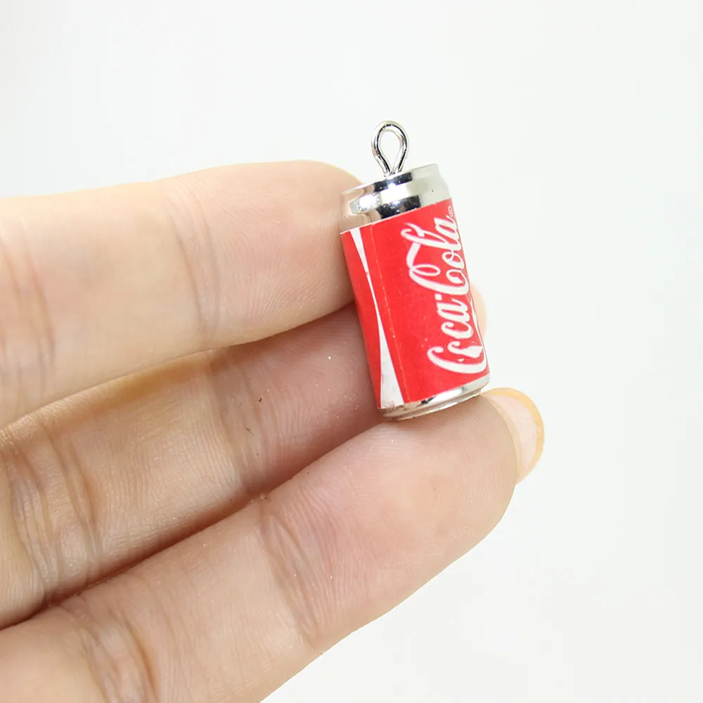 LOT RESIN CANS CHARM SIMULATION DUIS BUISSANT COLA PENDANTS BIELLIR POUR LES BORDES DE DIY ACCESSOIRES BRACELTS KEYCHAIN7752964