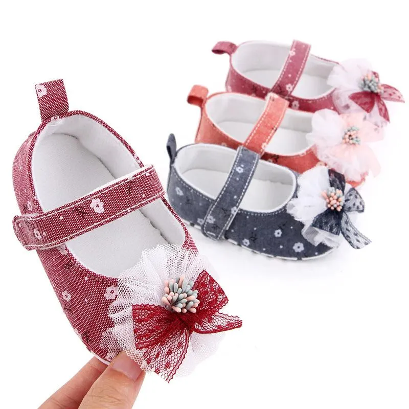 First Walkers 0-12M Born Baby Shoes Infant Girl Lace Bowknot Flower Spring Crib