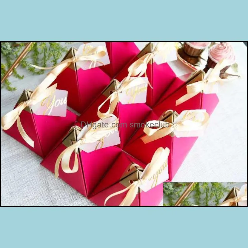 Tlap-up Triangular Pyramid Style Candy Gift Boxes Wedding Favors Party Supplies Paper with Rose Red THANKS Card Chocolate Box SN1366