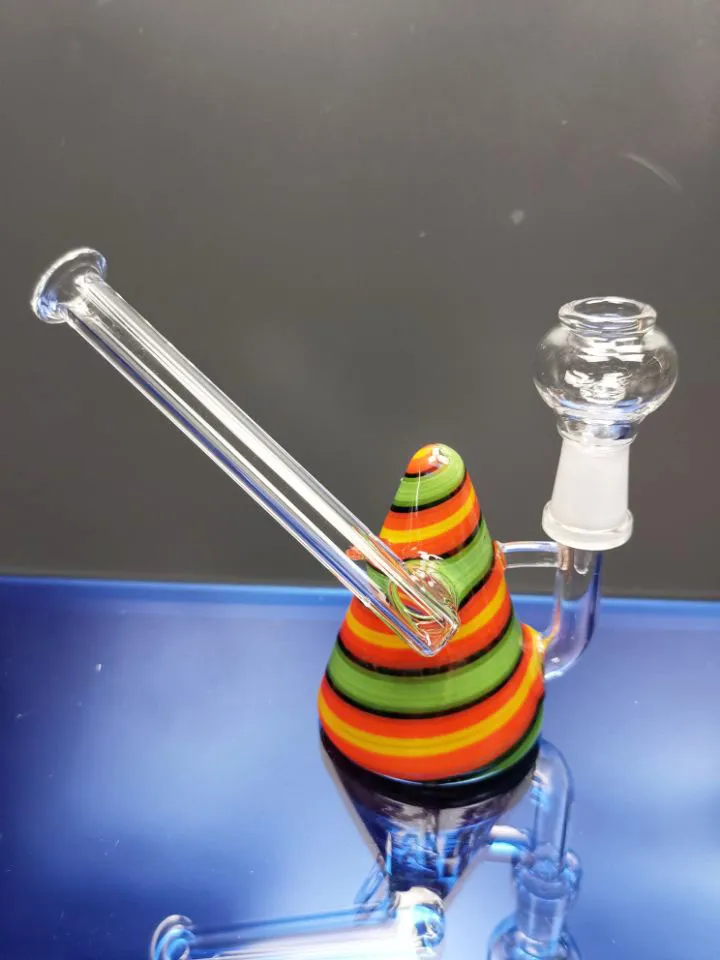 Renkli Mini Üçgen Beher Bong Cam Bongs Su Boruları Soğutucular Sigara Boru Yağ Donanları DAB DIGS 10mm Eklem Sestshop