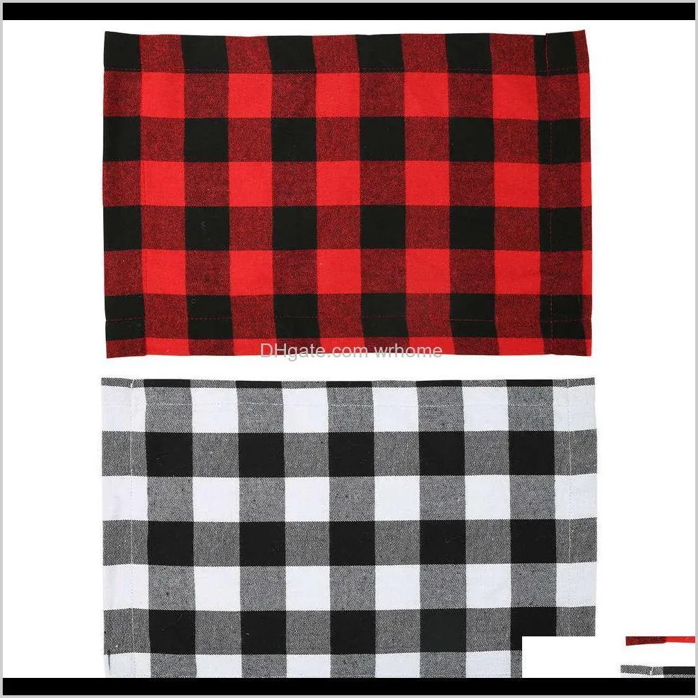 New Christmas Decorations Plaid Cloth Placemat Table Knife And Fork Plate Placemat Plaid Table Decoration New Year Table Decorations