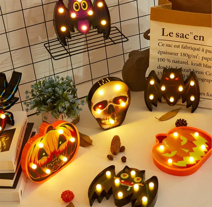 Nueva lámpara de Halloween, suministros de plástico para eventos y fiestas, luz nocturna de fantasma y murciélago de calabaza para decoración de hogar, Bar y comedor