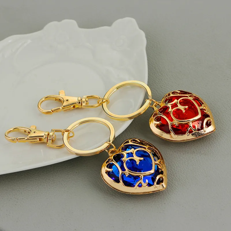 Creative Zelda Legend Hollow Heart Key Chains Metal Car Bag Charm Bag Key Chain Childrens Toy Present Pendant Key Ring