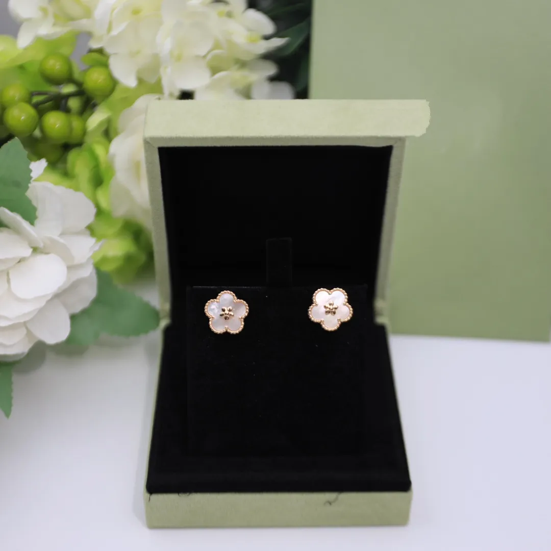 Lady Stud Earrings Designer Flower Shape Studs Earring 925 Sterling Silver Ear Ring for Women Superior Quality Never Fade Not Allergic