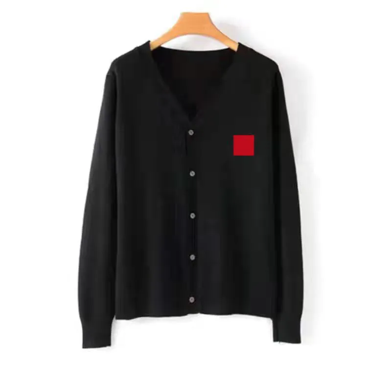 Cardigan tricoté à col en v pour femme, haut de gamme, mode haut de gamme, avec lettres brodées, boutons, chemise décontractée, automne 2023