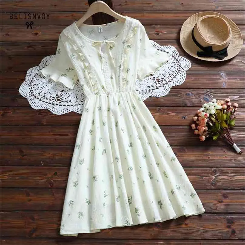 Summer Arrival Pure Cotton Shivering Nipped Waist and Fresh Dress Women O-neck Flare Sleeve Floral Printed Dresses 210520