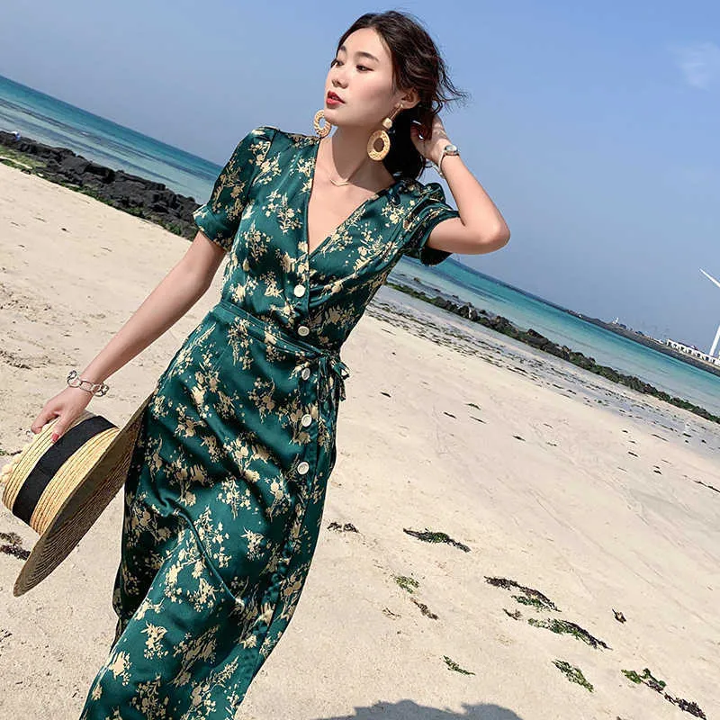 Verano de alta calidad mujeres estampado floral vestido de satén verde delgado elegante boho vacaciones playa vintage pista coreana 210529