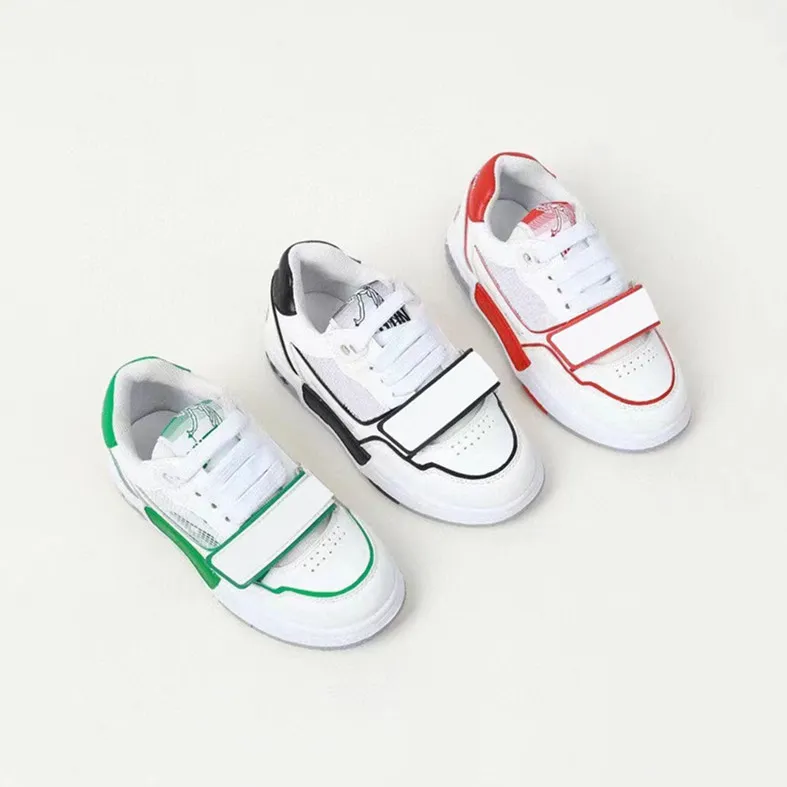 Nouveaux enfants chaussures de créateurs de haute qualité enfants baskets modèle classique respirant loisirs intérieur et extérieur bottes décontractées pour garçons filles