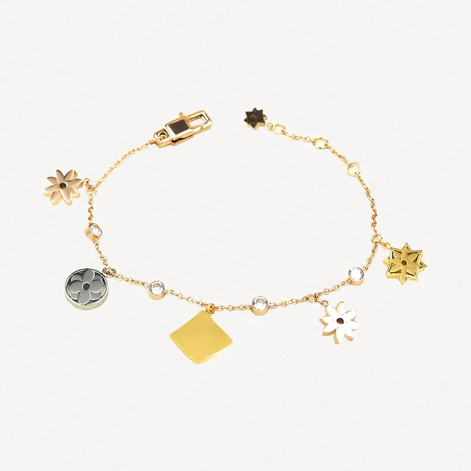 Łańcuch Charm Bransoletka Kobiety 18K Rose Pozłacane Bransoletki Love Ze Stali Nierdzewnej Przyjęcie Zaręczyny Prezent Bransoletki Akcesoria Z Księżycowymi Worzami Hurtownie