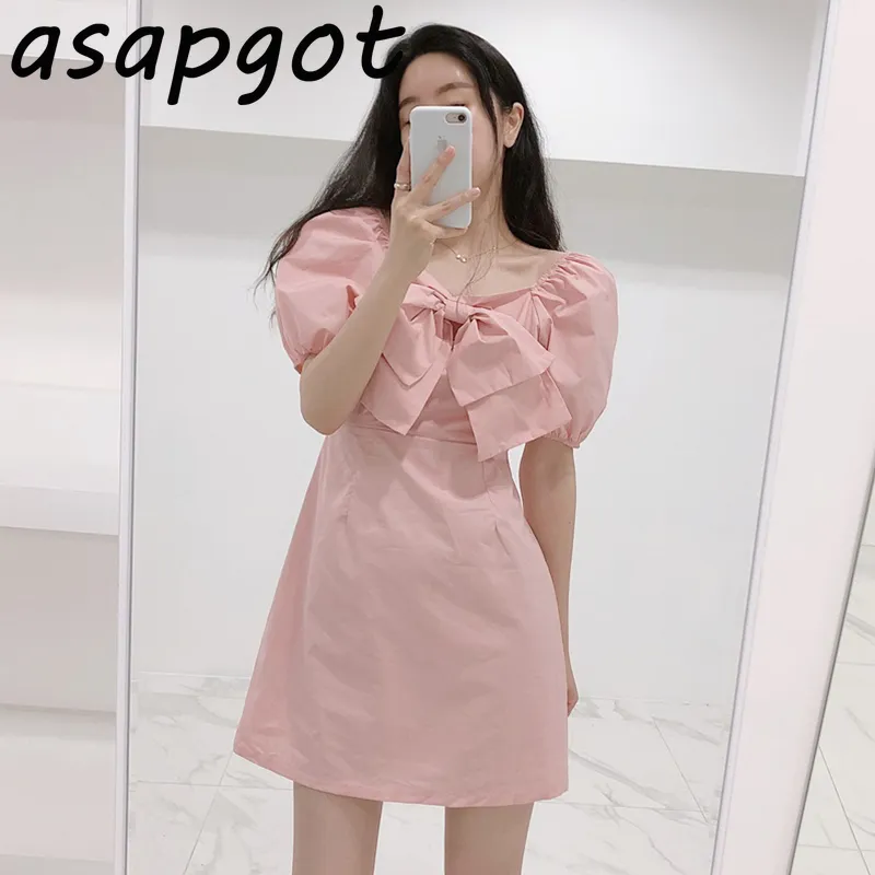 Elegancki koreański słodkie dziewczyny szczupły wysokiej talii elegancki różowy kwadratowy neck fuff krótki rękaw łuk sukienka kobiety mini temperament stałe 210429