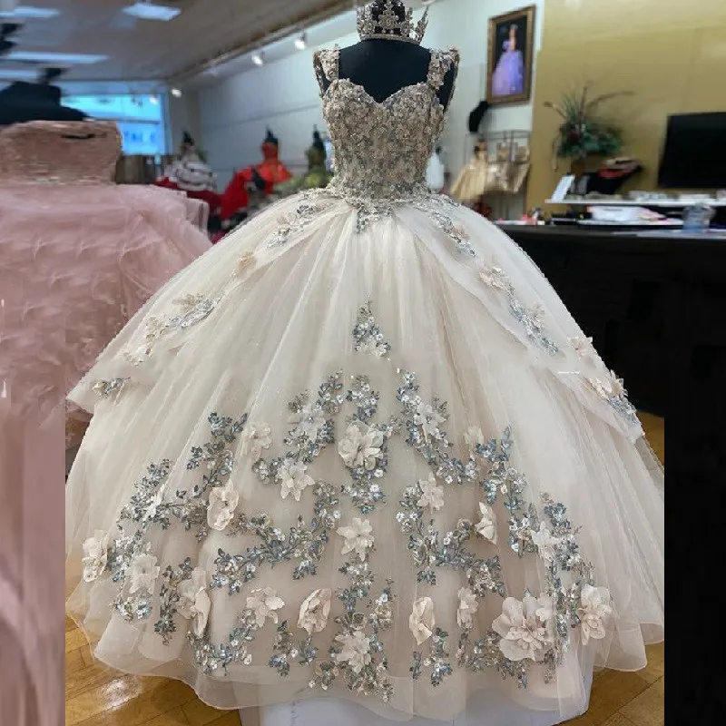 아이보리 공주 Quinceanera 드레스 2021 볼 가운 레이스 3D 손으로 만든 꽃 파티 달콤한 16 대회 가운 vestidos de 15 años prom