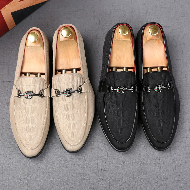 2024 diseñador de alta calidad Hombres Novio Zapatos de vestir Caqui Cocodrilo patrón peluquero Lujo Flat Walking Party Calzado