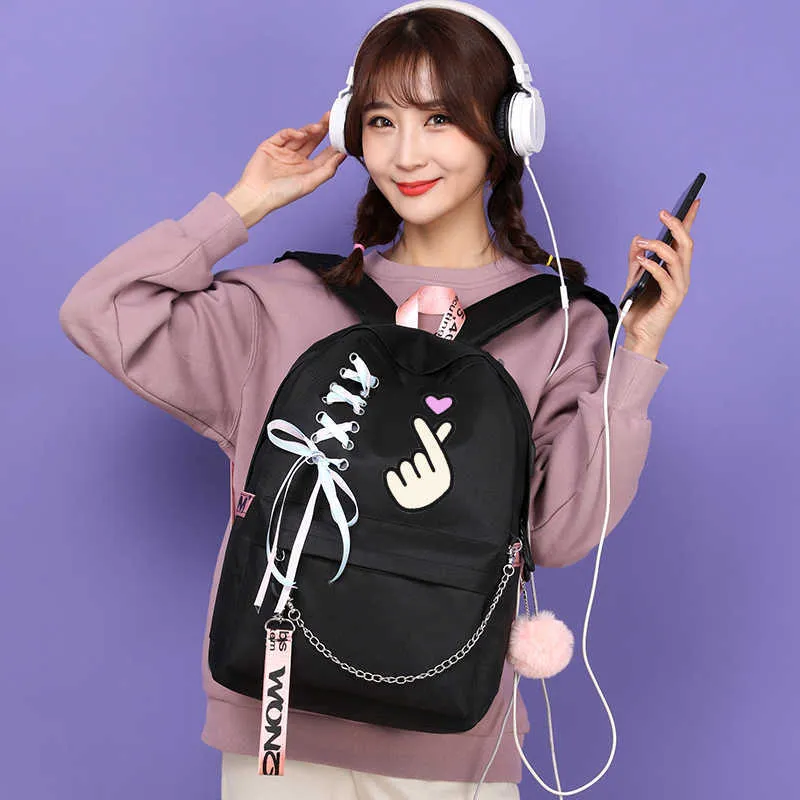 Wong sales mochilas escolares