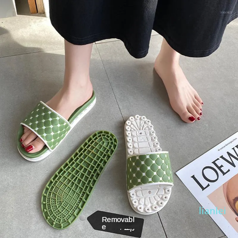 Green Indoor Slides Outdoor Chinelos Mulheres Hollow Sapatos Respiráveis ​​Massagem Macia Sandálias Confortáveis ​​Não-Slip Ladies Flip Flops