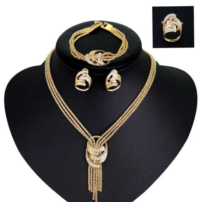 Smycken Sets Luxury Designer Armband 4PCs Set för kvinnor African Pärlor Bröllop Twist Choker Halsband Bridal Dubai Guldfärg Smycken