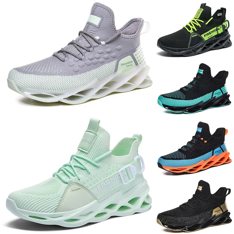 Highs Quality Men Running Shoes Andables Trainers Wolf Grå Tour Yellow Teal Triples Black Khaki Greens Lights Browns Bronze Mens Outdoor Sports Sneakers