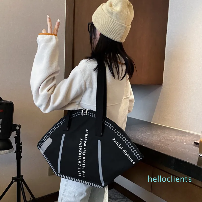 Mode persoonlijkheid creatieve gezichtsmasker schoudertassen handtas grote capaciteit boodschappentas zwart wit 2 kleuren