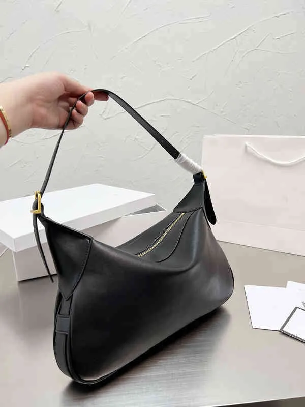 Black Shoulder Bag For Women – Genuine Leather Crossbody Purse With 2 Removable Straps, Flap Closure, Versatile Handbag