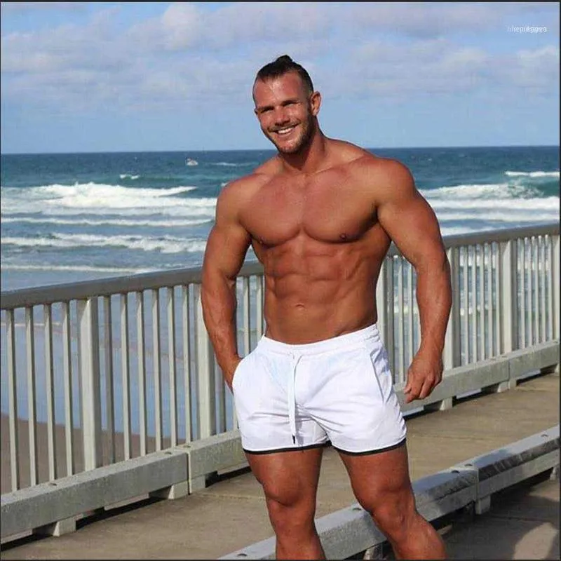 Мужские шорты 2022 сетчатая сетка мужская тренажерный зал летний фитнес белый повседневное дышащее пляж мужское бодибилдинг.