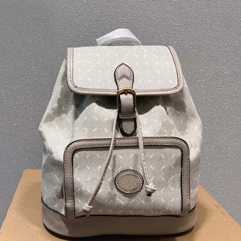   Lillian Signature Backpack カジュアル Amazon.com | Calvin Klein Lillian Signature Backpack Khaki