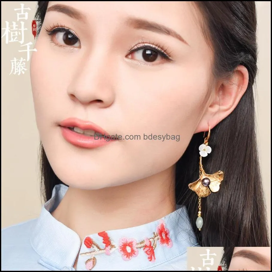 Korean personality asymmetric Flower Earrings Gold Plated Chaoren small  861B