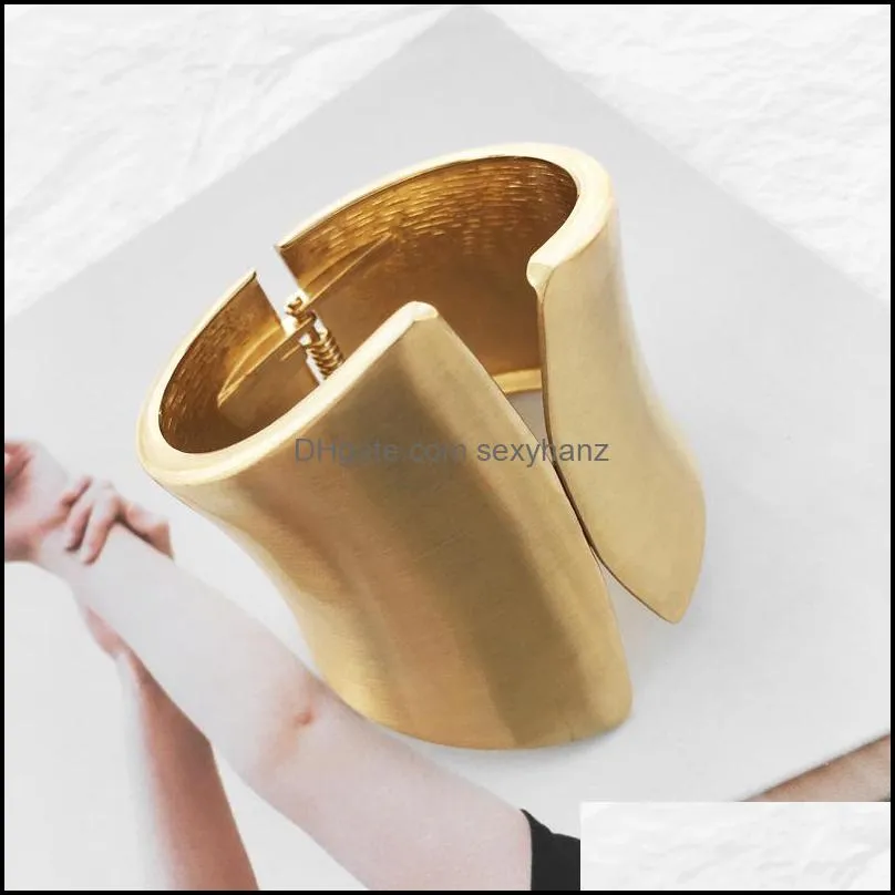 Bangle Bracelet Exaggerated Fashion Asymmetrical Wide Edge Brushed Alloy Gold Opening Metal Texture Bracelets Personality Spring Clasp Wrist Decoration