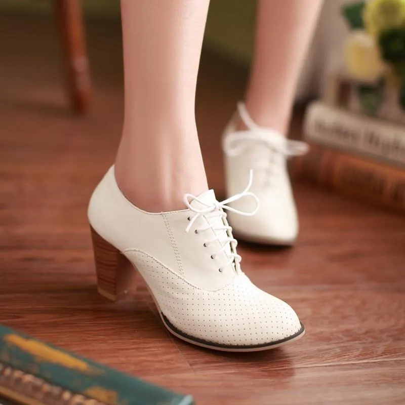 Chaussures habillées 2022 Automne Girls Block High Heels Oxfords Femmes Round Toe Lace Up Pumps Ladies Brogue Plus Sizedress