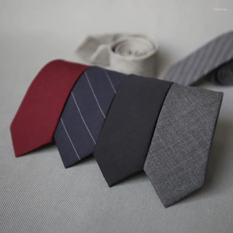 Kowądy Wysokiej jakości Wysoka jakość 100% wełna dla mężczyzn moda swobodna 5,5 cm chudy krawat biznesowy Praca ślubna
