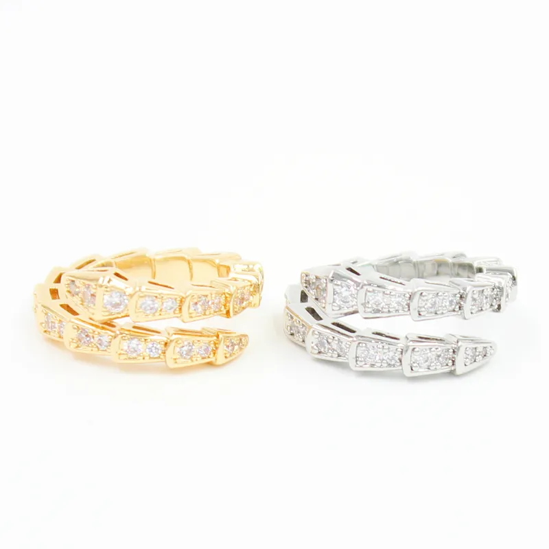 Anelli a forma di serpente cristallina di colore argento di lusso di alta qualità per le donne fascino zircone gioiello di fidanzamento del matrimonio