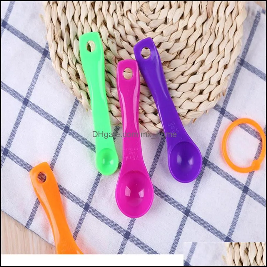 Factory direct selling colorful measuring spoon double scale kitchen baking tools milk powder colored plastic 5-piece set wholesale