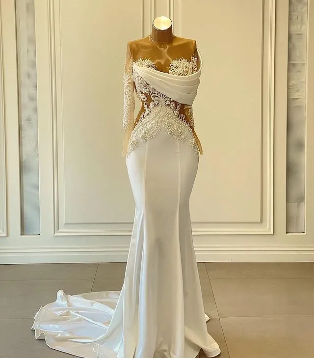 Eleganta pärlor Beaded Mermaid Evening Klänningar Illusion Långärmad Ivory Prom Pagant Klänning Afrikanska Kvinnor Trumpet Formell Eventklänningar Sexig Robe de Soriee 2022